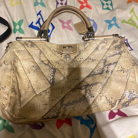 Coach purse for sale - Picture 1 of 5